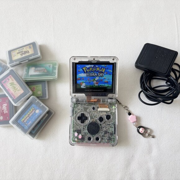 *BUNDLE* Custom Gameboy Advance SP with 9 Games - Picture 2 of 4
